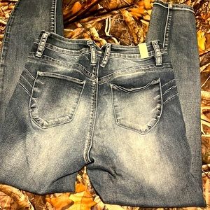Ymi jeans nwot super stretchy